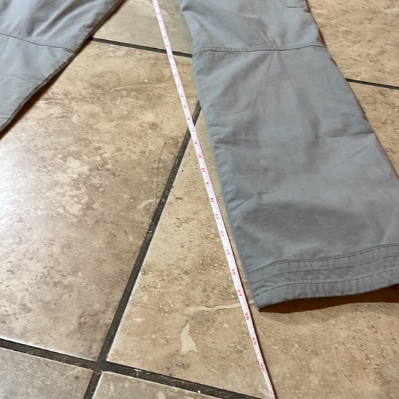 KUHL CONVERTIBLE PANTS EUC - Picture 4 of 12